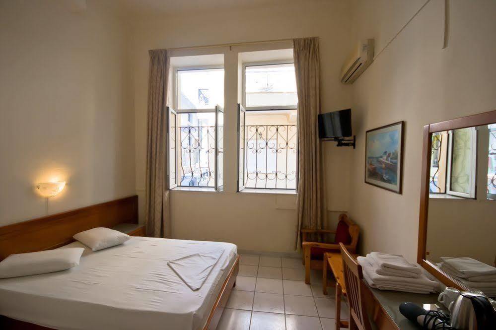 Lena Hotel Heraklion Exterior foto
